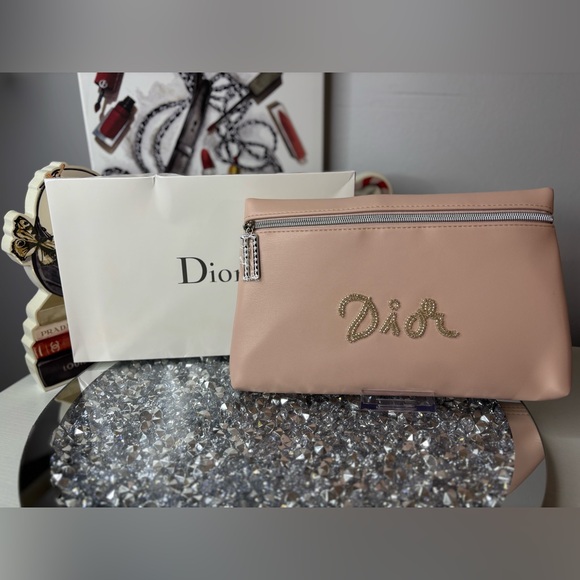 Dior "Trousse Beauté" cosmetic pouch with a beaded logo NIB - Picture 1 of 10